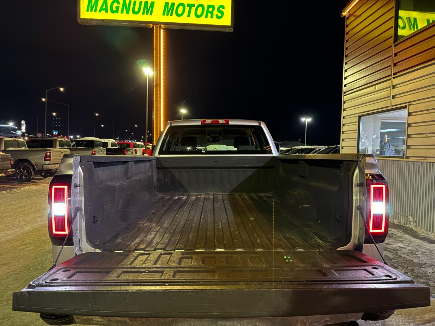 2017 SILVER /Black CHEVROLET SILVERADO 2500H LT (1GC1KVEY3HF) with an 6.6L engine, Automatic transmission, located at 1960 Industrial Drive, Wasilla, 99654, (907) 274-2277, 61.573475, -149.400146 - Photo#18